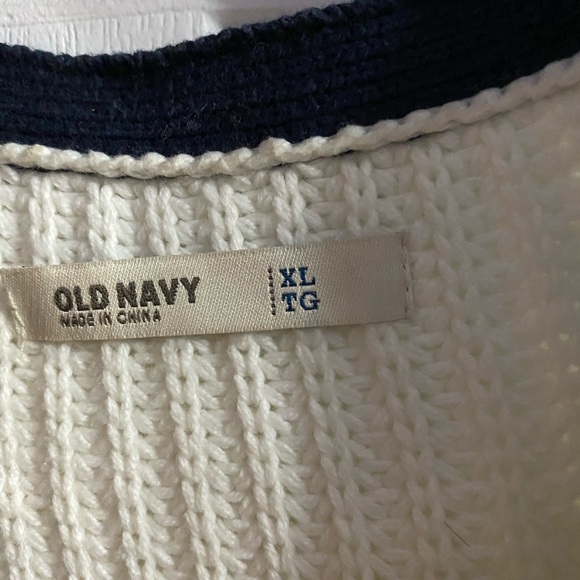 Button down sweater - Picture 2 of 2